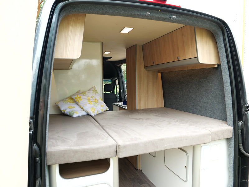 Modulo letto posteriore con struttura letto e armadietti per Sprinter 1569001