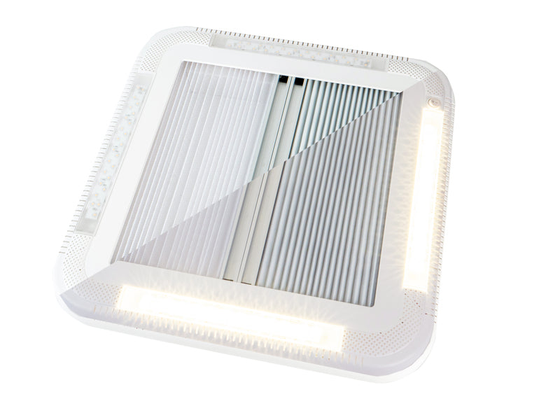 Tettoie comprensive di telaio interno con sistema oscurante, zanzariera e luci LED. M31877