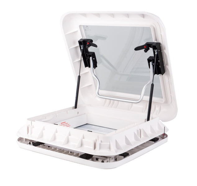 Tettoie comprensive di telaio interno con sistema oscurante, zanzariera e luci LED. M31877