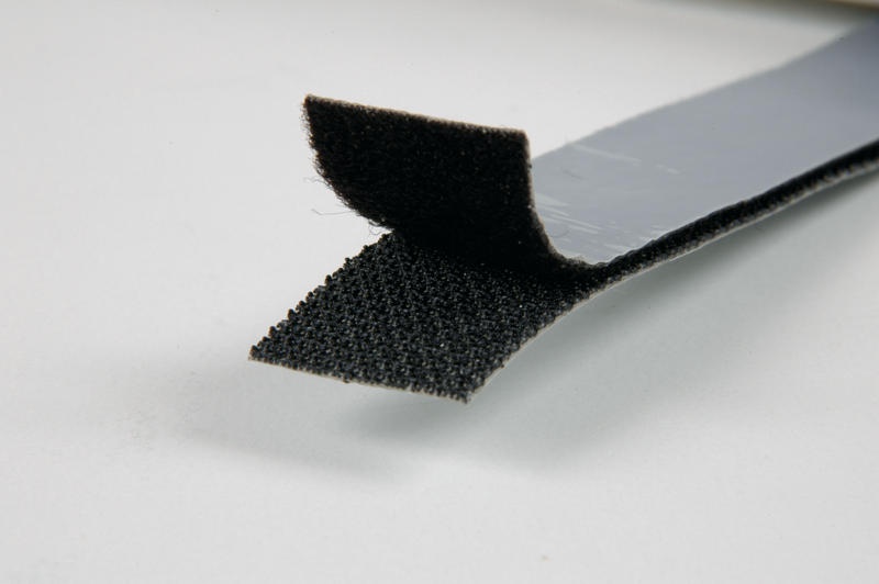 Nastro velcro autoadesivo da 20mm a 120°C nero 56319